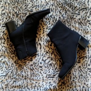 Vintage Elegant Black Ankle Booties